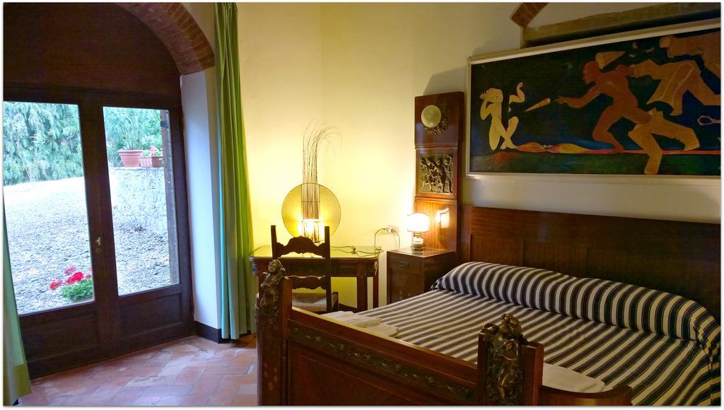 أنغياري La Scheggia Holiday الغرفة الصورة