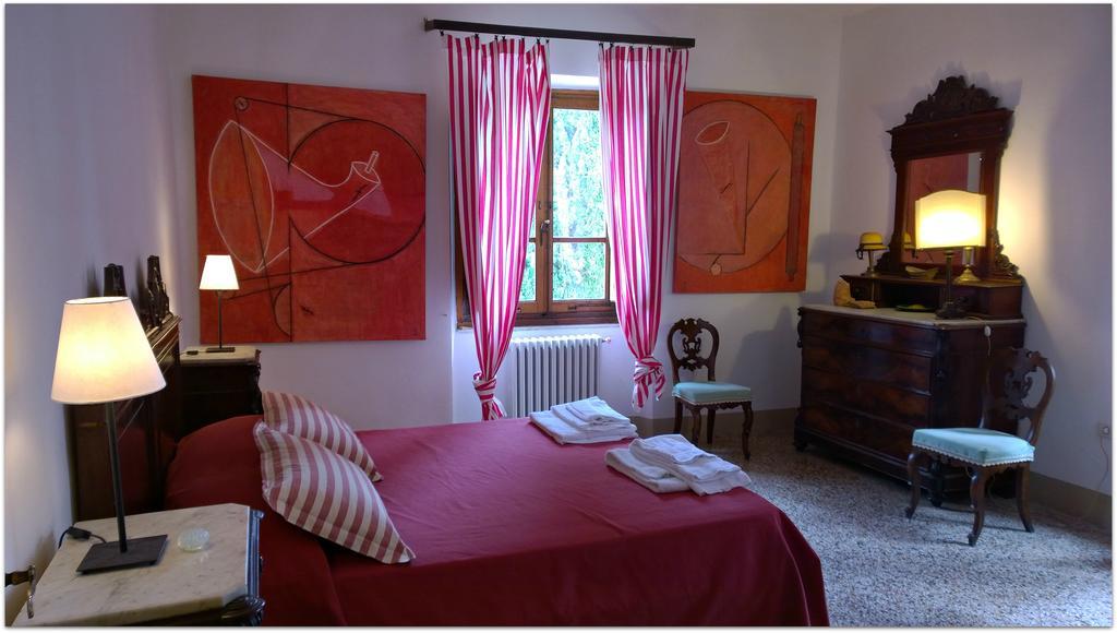 أنغياري La Scheggia Holiday الغرفة الصورة